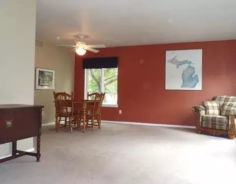 714 Sciomeadows Dr, Ann Arbor, MI 48103 photo 9