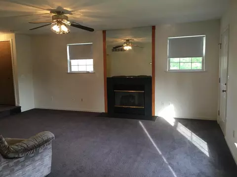153 Commons Cir, Saline, MI 48176 photo 8