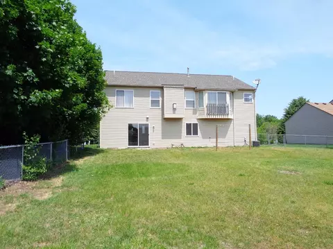 39377 Commons Dr, Romulus, MI 48174 photo 2