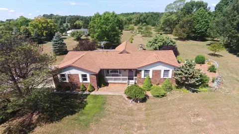 12890 Hadley Rd, Gregory, MI 48137 photo 1