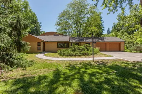 55 Underdown Rd, Ann Arbor, MI 48105 photo 1