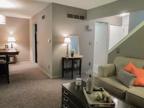 404 Hermitage Dr, Tecumseh, MI 49286 photo 5