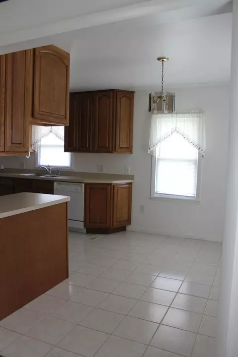 9090 Gotts Ct, Willis, MI 48191 photo 7