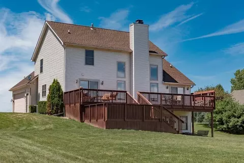 3567 Embassy Dr, Howell, MI 48843 photo 3