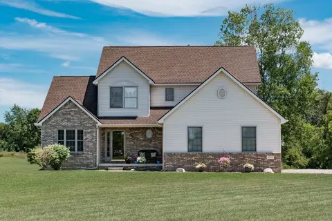 3567 Embassy Dr, Howell, MI 48843 photo 2
