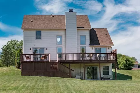 3567 Embassy Dr, Howell, MI 48843 photo 4