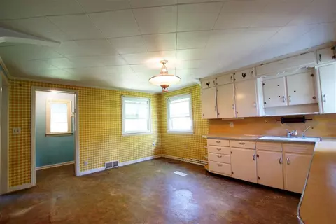 120 6th St, Munith, MI 49259 photo 6