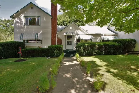 120 6th St, Munith, MI 49259 photo 1