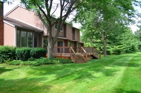 5535 Bellwether Dr, Saline, MI 48176 photo 4