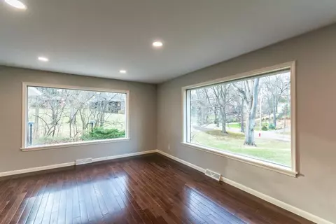 2460 Devonshire Rd, Ann Arbor, MI 48104 photo 7