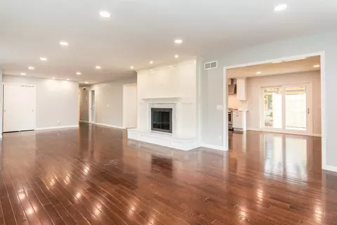 2460 Devonshire Rd, Ann Arbor, MI 48104 photo 1