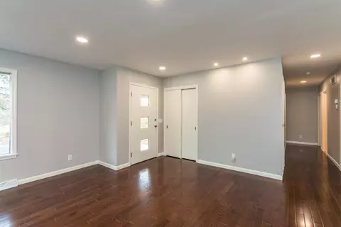 2460 Devonshire Rd, Ann Arbor, MI 48104 photo 5