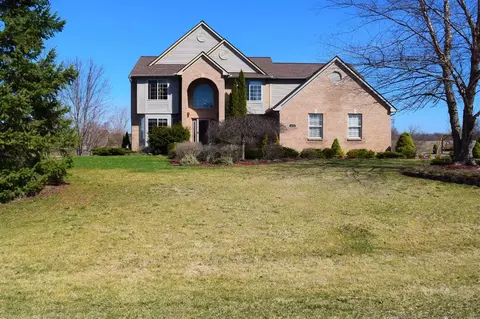 422 Sydney Dr, Saline, MI 48176 photo 1