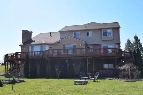 422 Sydney Dr, Saline, MI 48176 photo 3
