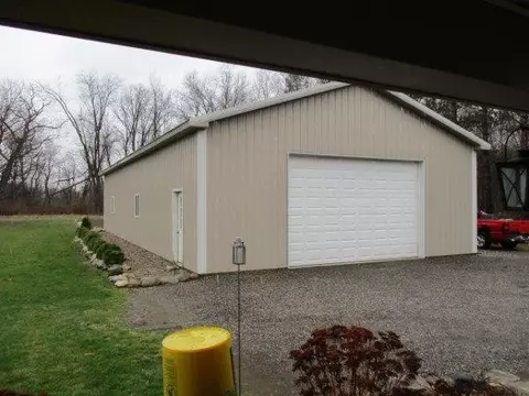 18977 Doyle Ct, Gregory, MI 48137 photo 3