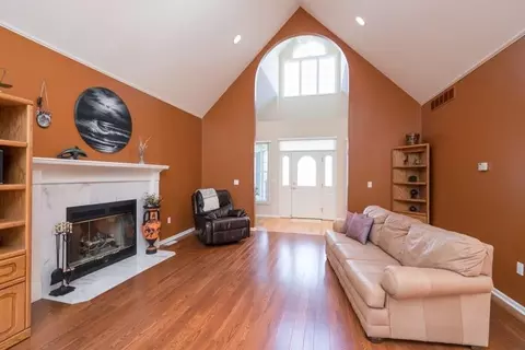4657 Kestrel Ct, Dexter, MI 48130 photo 5