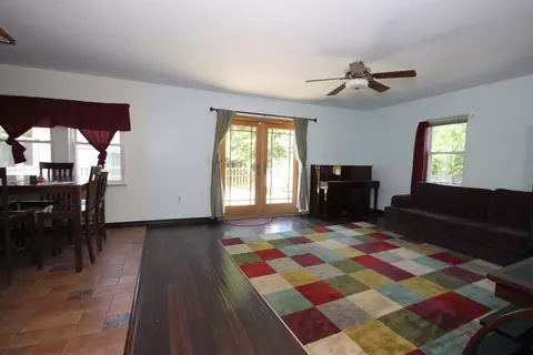 36739 Wick Rd, Romulus, MI 48174 photo 7