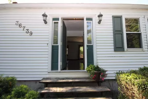 36739 Wick Rd, Romulus, MI 48174 photo 3