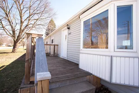 211 Bartlett St, Clinton, MI 49236 photo 3