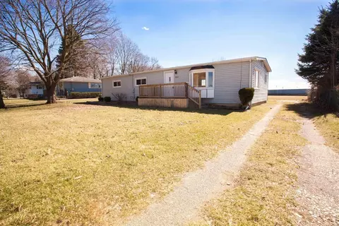 211 Bartlett St, Clinton, MI 49236 photo 1