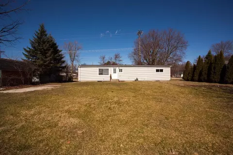 211 Bartlett St, Clinton, MI 49236 photo 4
