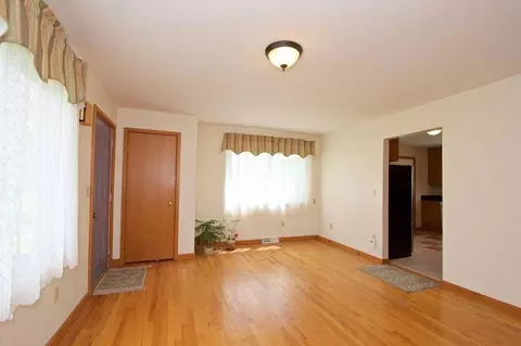 19711 Doyle, Gregory, MI 48137 photo 10