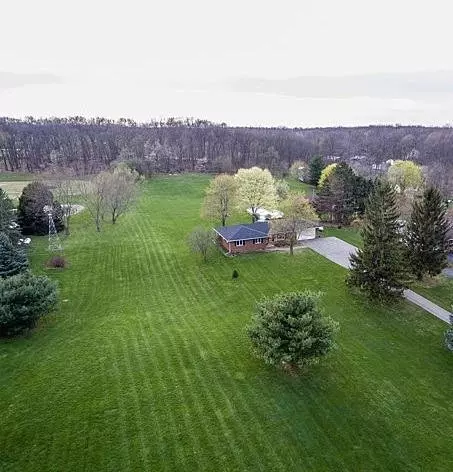 1877 Parker, Dexter, MI 48130 photo 2