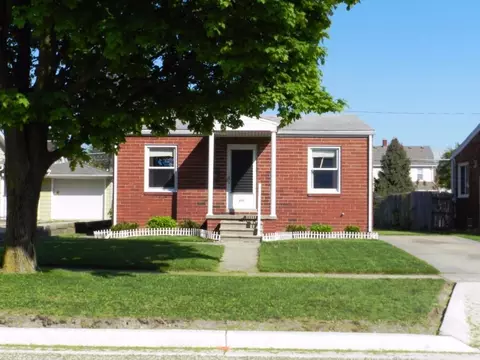 607 Stone St, Monroe, MI 48161 photo 1