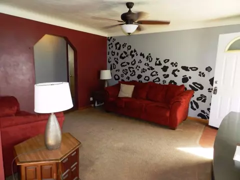 607 Stone St, Monroe, MI 48161 photo 2