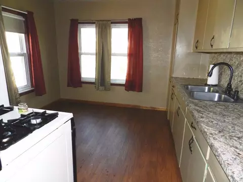 607 Stone St, Monroe, MI 48161 photo 5