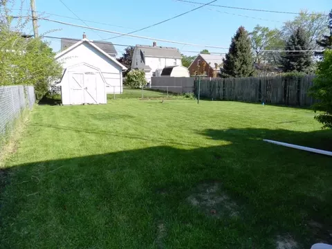607 Stone St, Monroe, MI 48161 photo 9