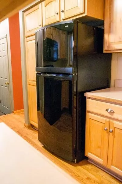 30231 Dover St, Flat Rock, MI 48134 photo 8