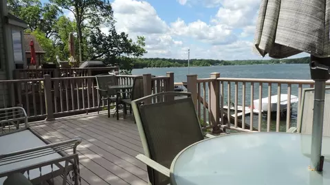 7481 Noahs Lndg, Gregory, MI 48137 photo 8