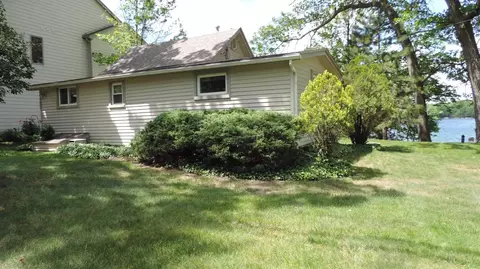 7481 Noahs Lndg, Gregory, MI 48137 photo 3