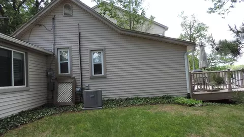 7481 Noahs Lndg, Gregory, MI 48137 photo 5