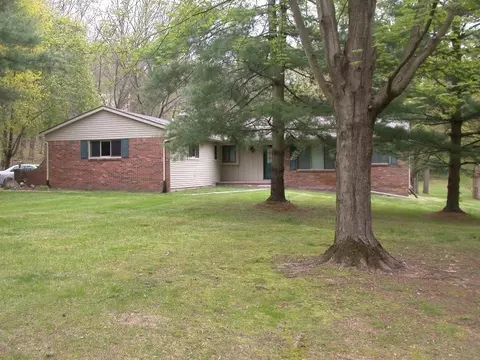8375 Teahen Rd, Brighton, MI 48116 photo 2