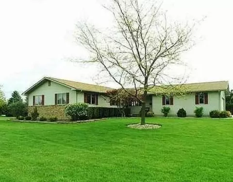 7435 Dell, Saline, MI 48176 photo 1