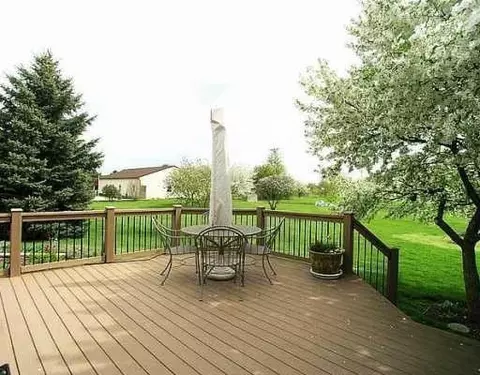 7435 Dell, Saline, MI 48176 photo 3