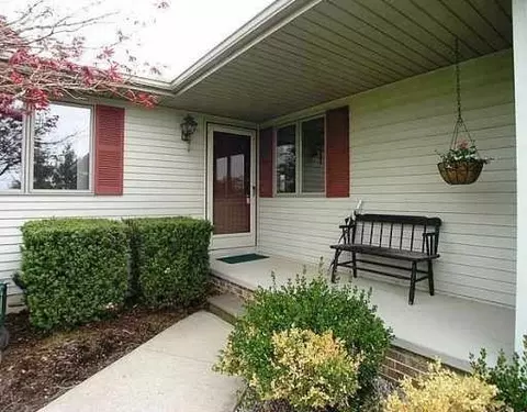7435 Dell, Saline, MI 48176 photo 4