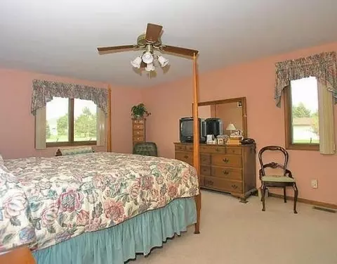 7435 Dell, Saline, MI 48176 photo 8