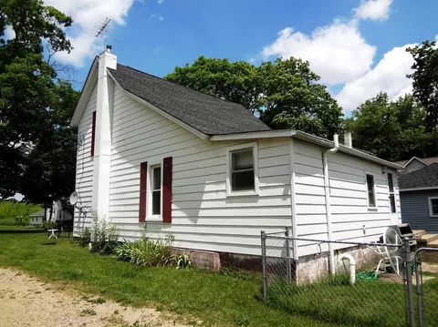 215 Stockbridge St, Gregory, MI 48137 photo 5