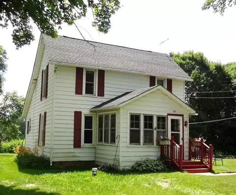 215 Stockbridge St, Gregory, MI 48137 photo 1