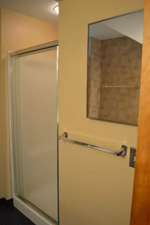 1930 Hampton Ct, Ann Arbor, MI 48103 photo 4