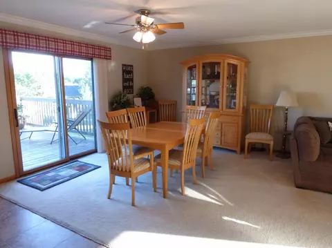 856 Berkshire Dr, Saline, MI 48176 photo 8