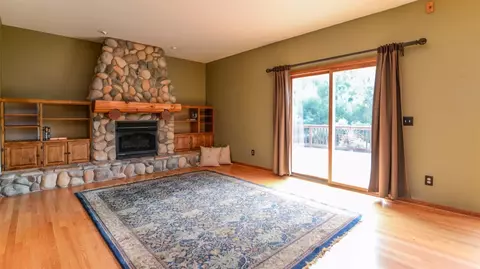 4557 Cameron Cir, Dexter, MI 48130 photo 8
