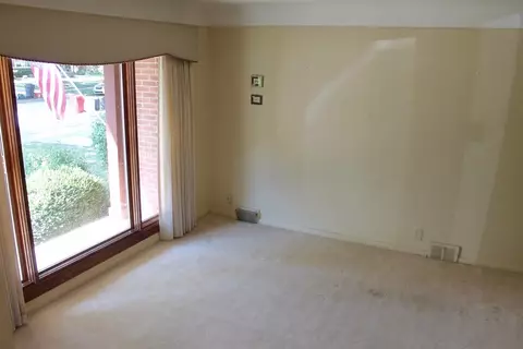 18325 S Spring Ct, Fraser, MI 48026 photo 9
