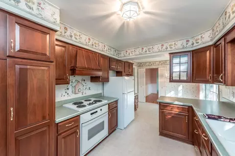 2113 Delaware Dr, Ann Arbor, MI 48103 photo 10