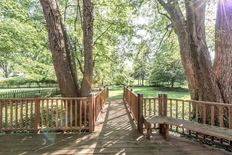 2113 Delaware Dr, Ann Arbor, MI 48103 photo 4
