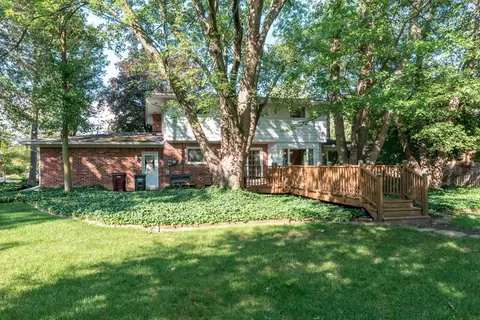 2113 Delaware Dr, Ann Arbor, MI 48103 photo 5