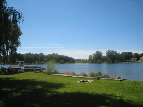 1465 Triangle Lake Rd, Howell, MI 48843 photo 4